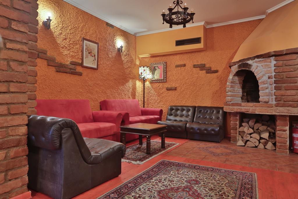 Casa Oasa -Accommodation , Pizzeria & Bar Марезиге Экстерьер фото