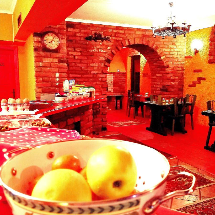 Casa Oasa -Accommodation , Pizzeria & Bar Марезиге Экстерьер фото